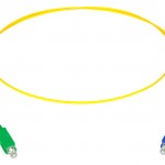 Патч-корд оптический Corning 2мм SM симплекс SC/APC-SC/UPC 1м F445801G1Z20001M